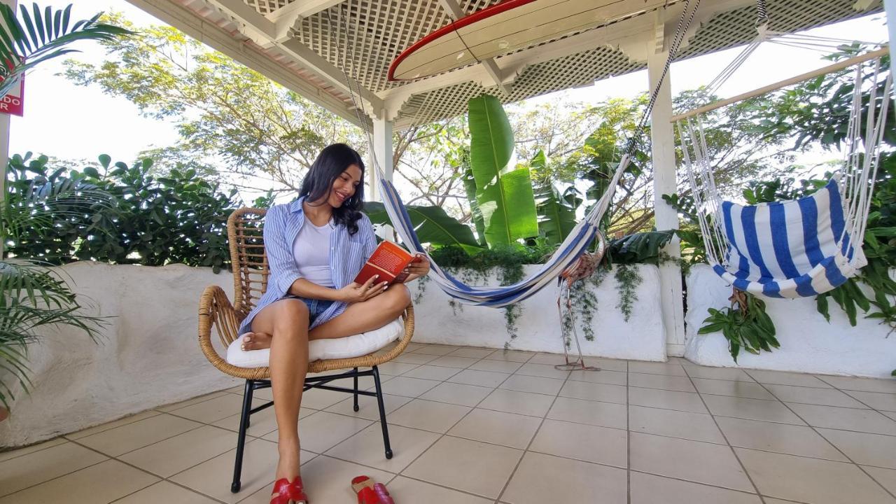 Zulu Surf Hotel Tamarindo Kültér fotó