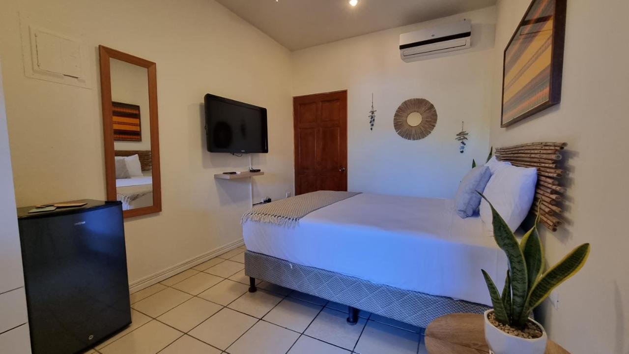 Zulu Surf Hotel Tamarindo Kültér fotó